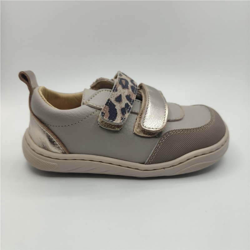 BOTIN VELCROS BEIGE 2