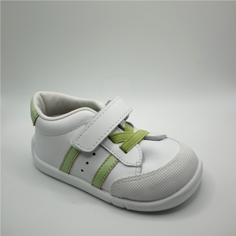 DEPORTIVA DETALLE VERDE