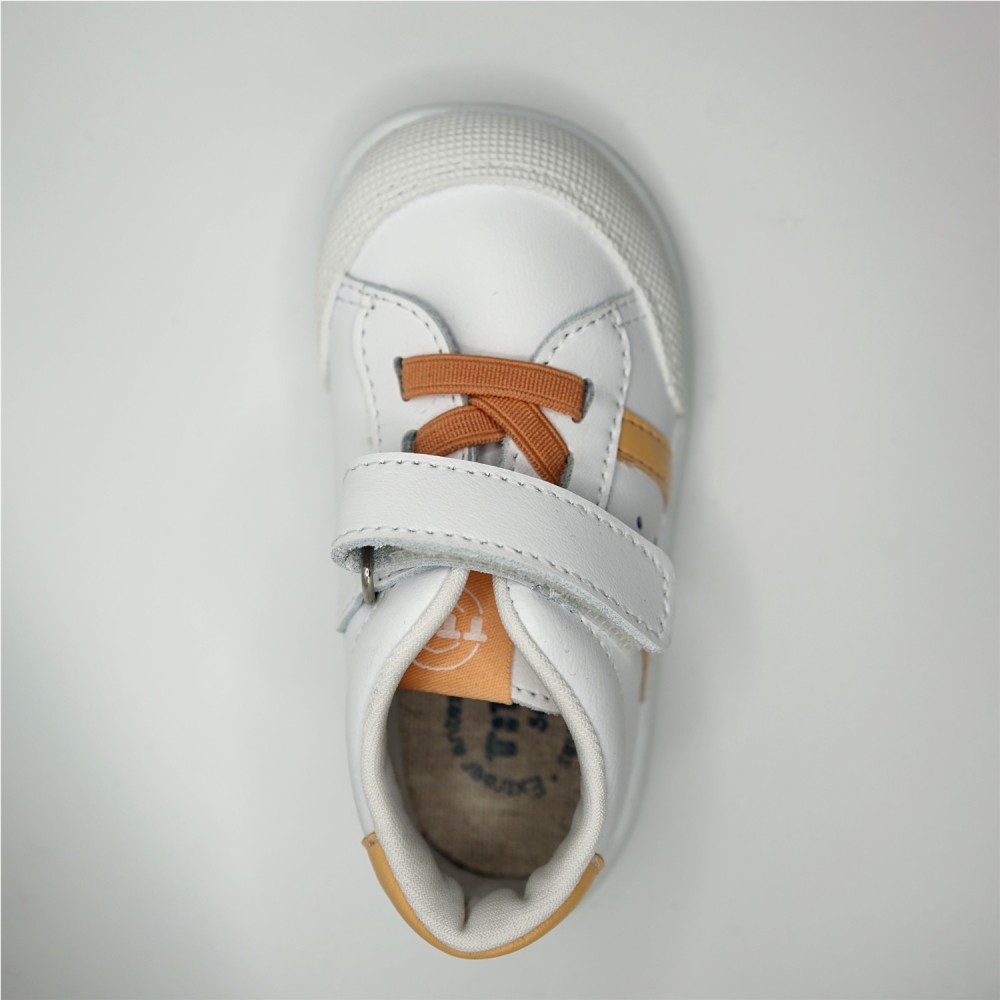 DEPORTIVA DETALLE NARANJA