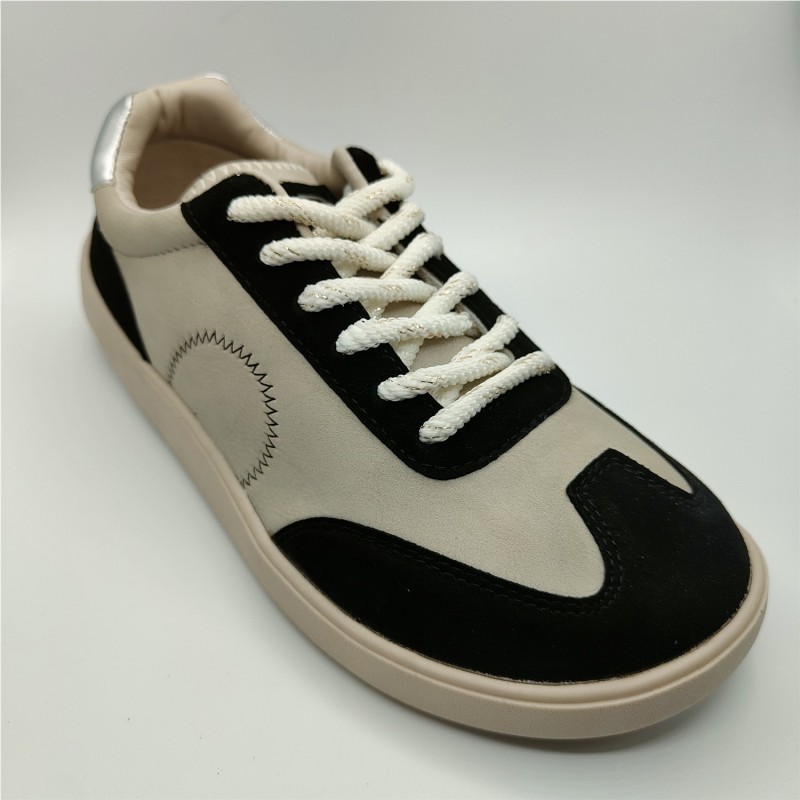 DEPORTIVA DETALLES NEGRO