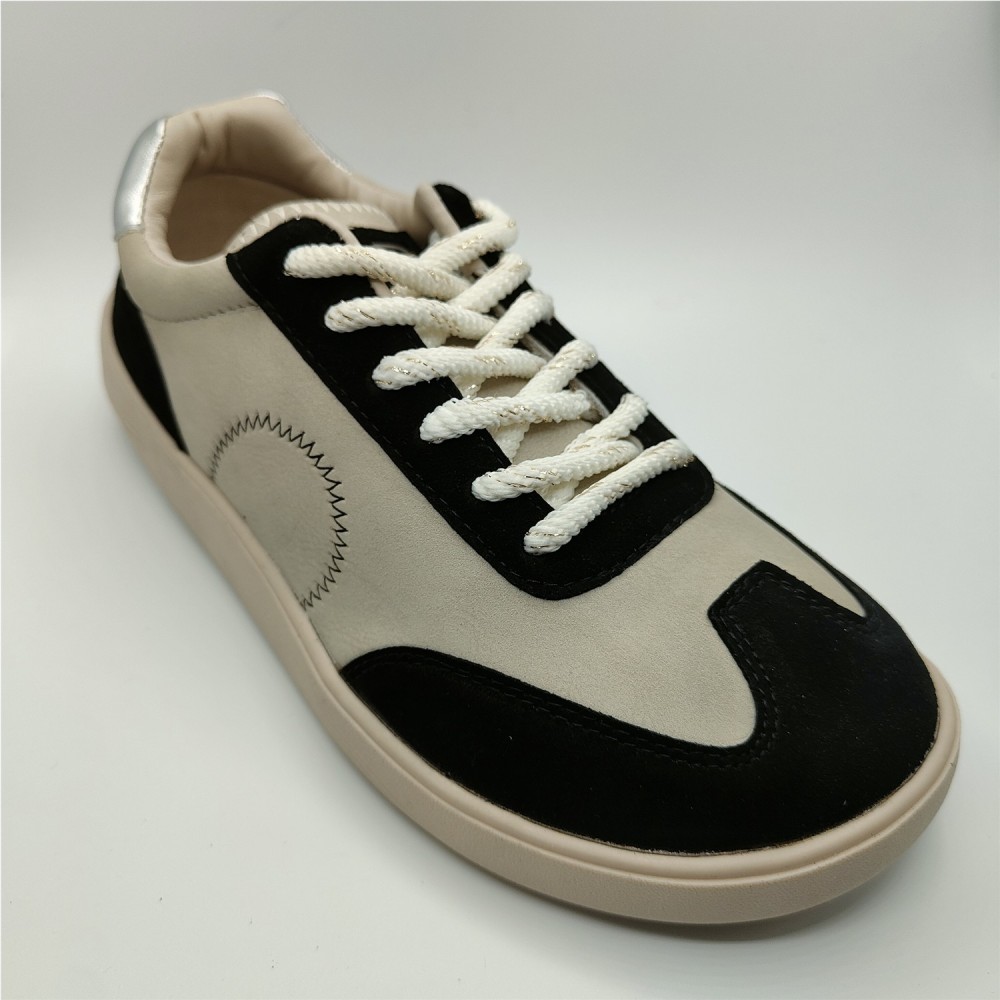 DEPORTIVA DETALLES NEGRO