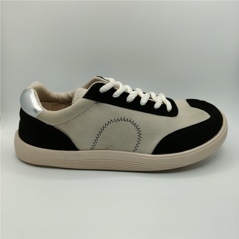 DEPORTIVA DETALLES NEGRO 2