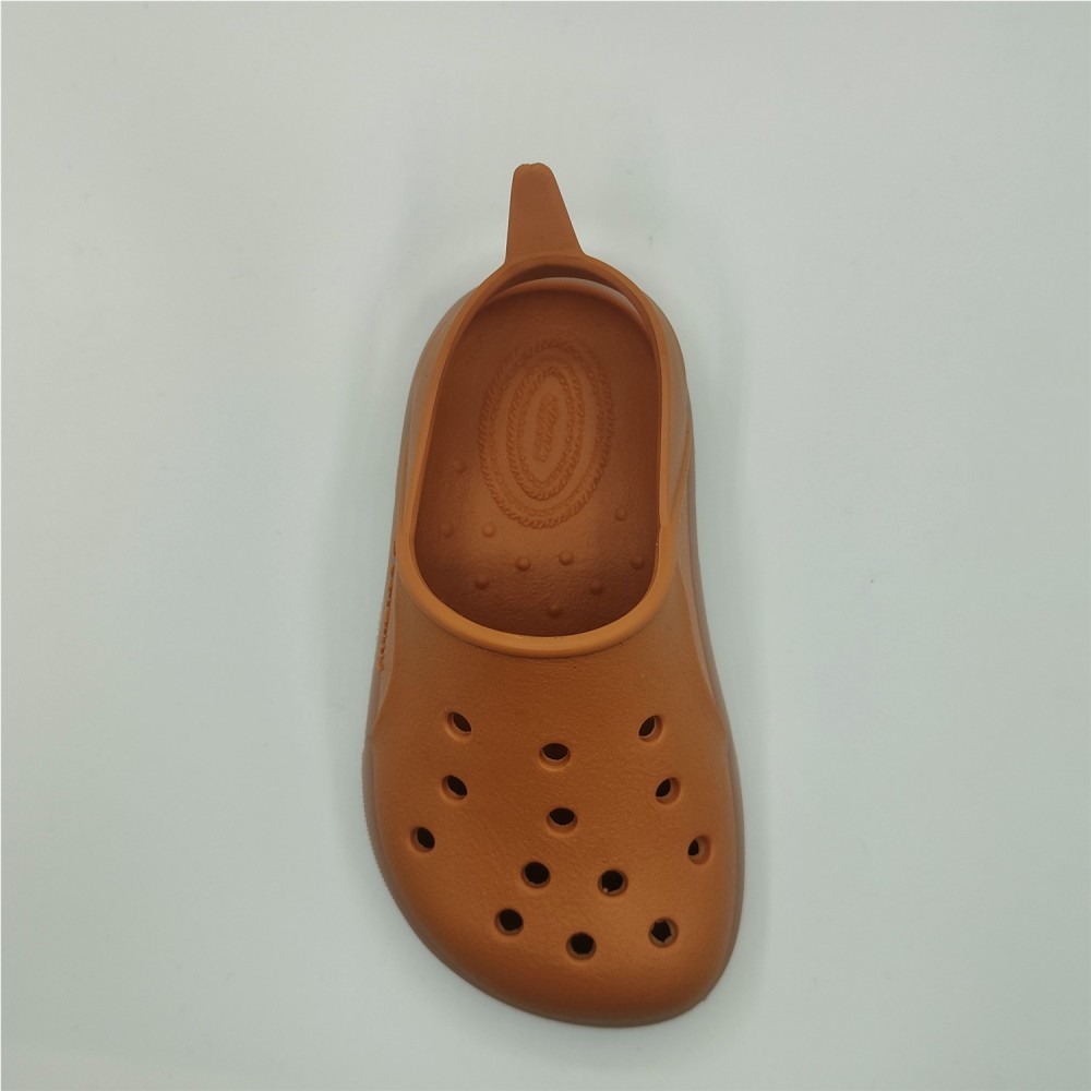TIPO CROCS MARRON