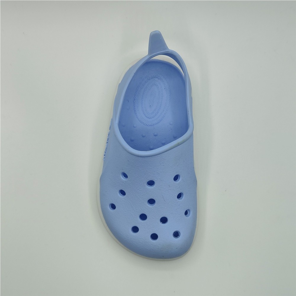 TIPO CROCS AZUL