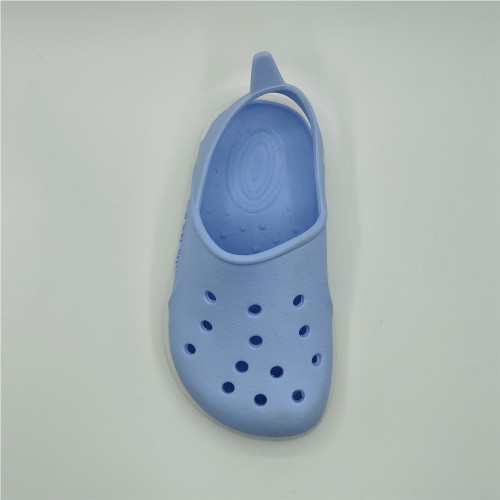 TIPO CROCS AZUL