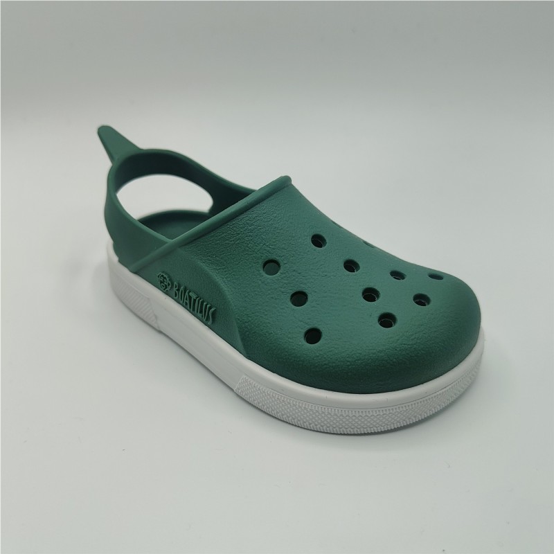 TIPO CROCS VERDE