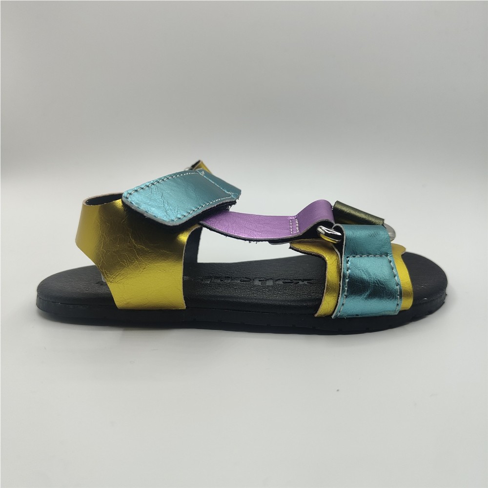 SANDALIA METALIZADA MULTICOLOR