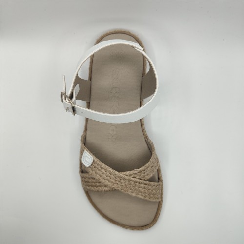 SANDALIA TRENZADA BEIGE