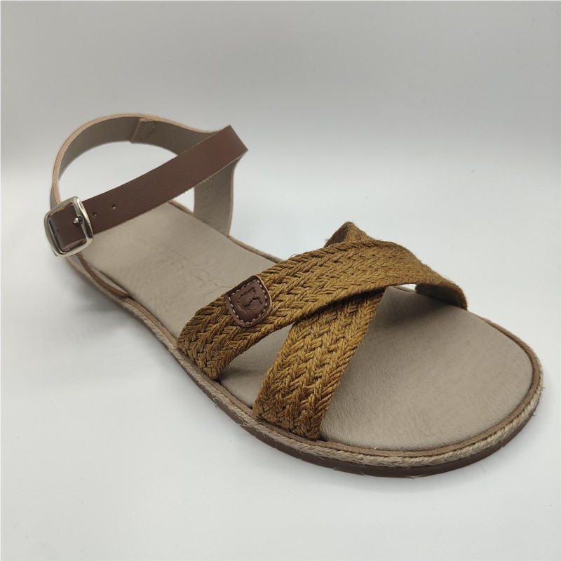 SANDALIA TRENZADA CAMEL