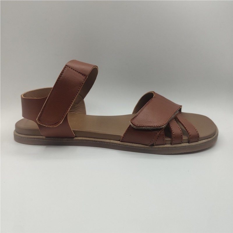LAU BAREFOOT 2