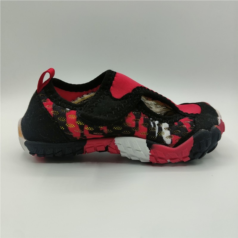 ESCARPIN VELCRO ROJO 2