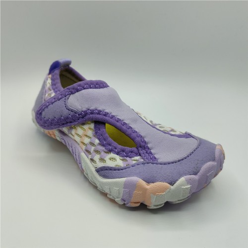 ESCARPIN VELCRO MORADO