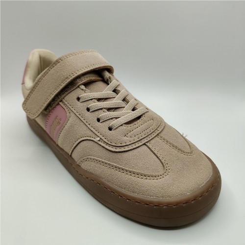 DEPORTIVA VESTIR NUDE