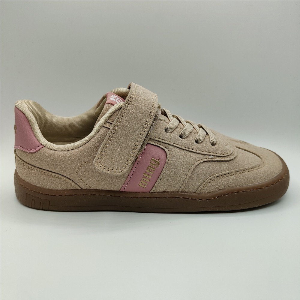 DEPORTIVA VESTIR NUDE